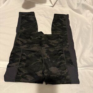 Fabletic Camo Leggings